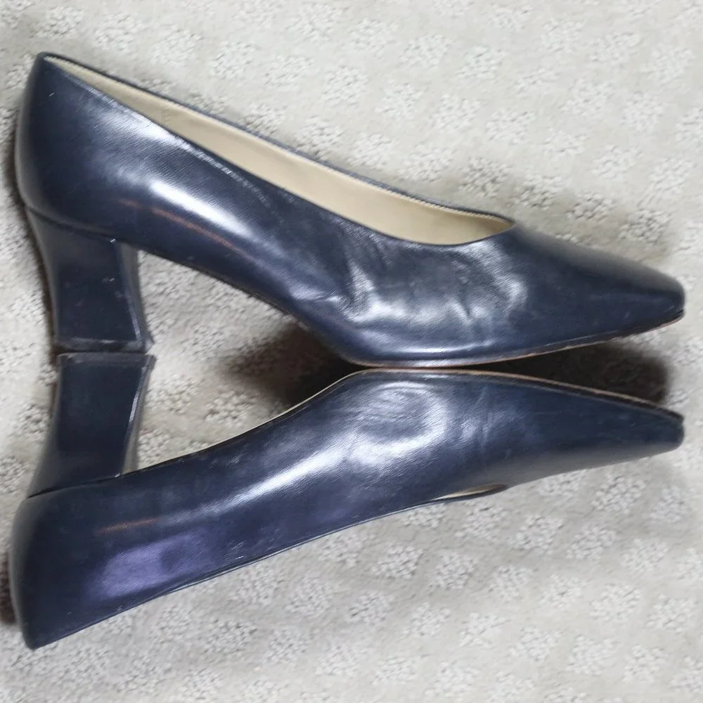Etienne Aigner Seville Size 9.5 Navy Blue 2.5